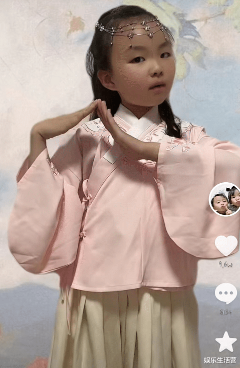 许敏|田静给悦悦穿jk,被夸有气质,许敏曾认不出她,以为是自己小时候