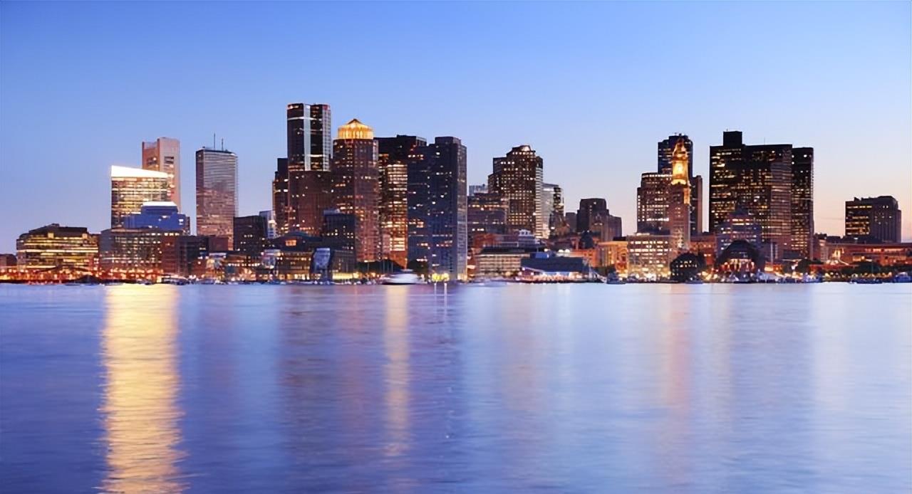 房价|高房价没有错,买不起房是因为收入太低