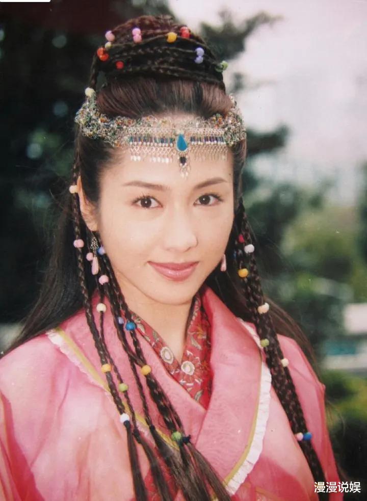 黎姿|黎姿晒与三个女儿日常，自曝最近胖了3磅，素颜比化妆还要美