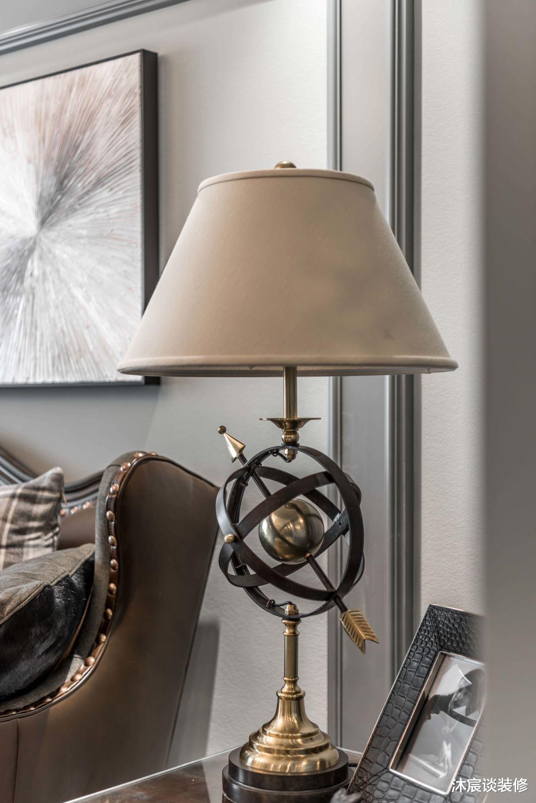 她不要“网红”风格，新家装成经典美式风，到处透露着休闲的浪漫感