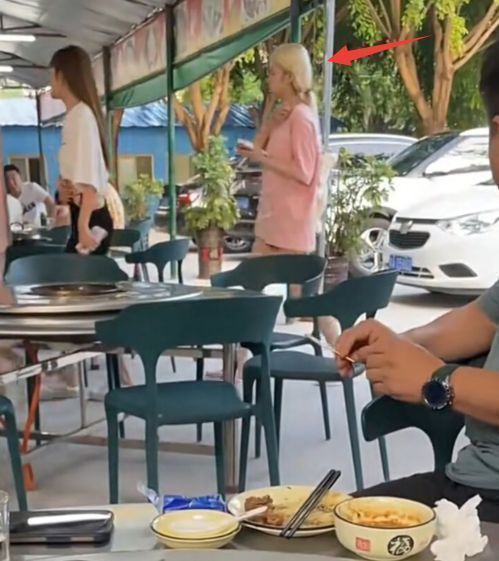 王思聪|王思聪被扒与姚心怡恋爱,送对方库洛米玩偶,同游三亚感情稳定