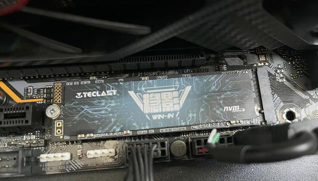 OPPO|让老电脑再次流畅起来,盘点高口碑高性价比的四款SSD固态硬盘