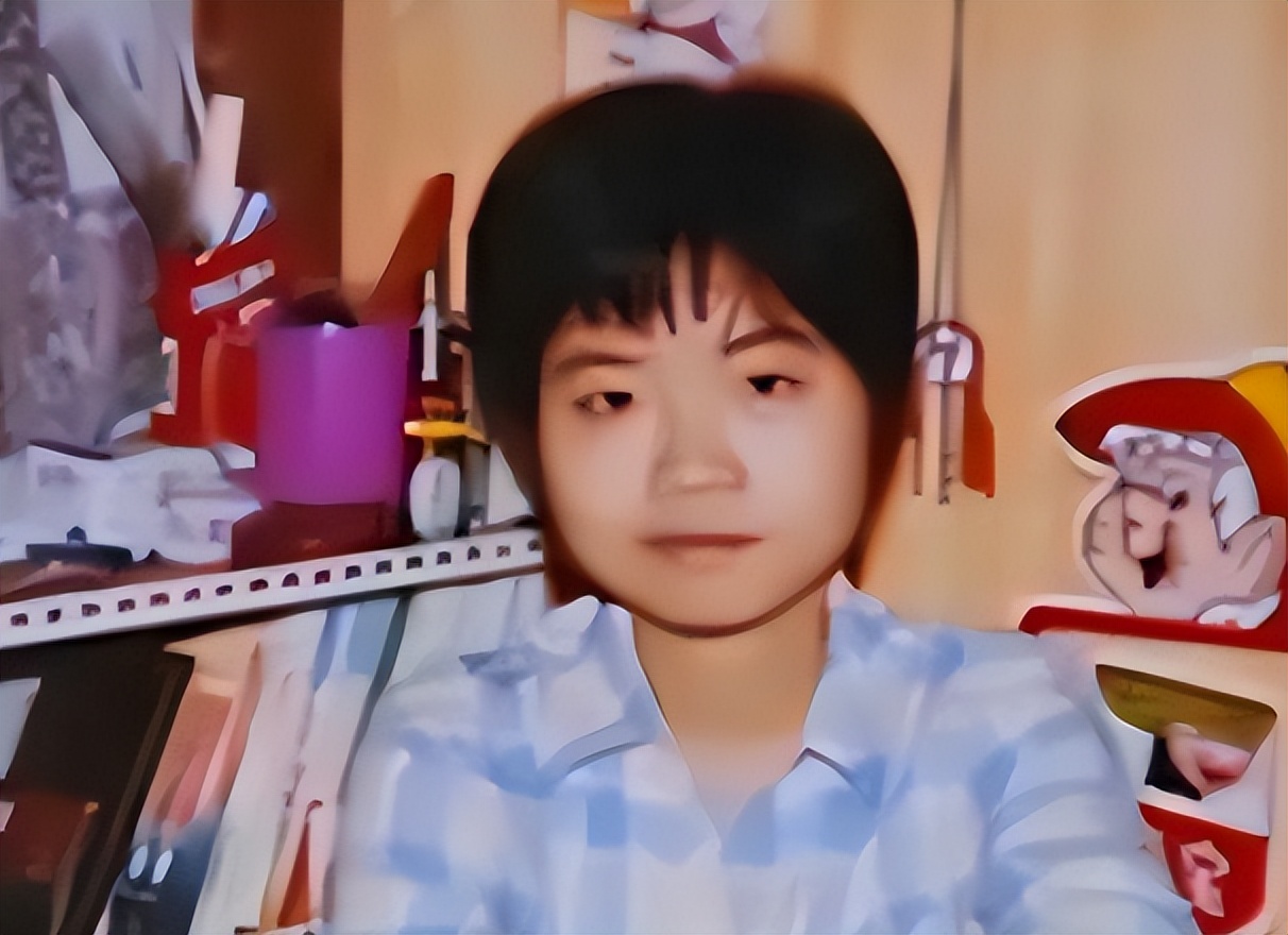 带母上学的杨元元,在宿舍自杀身亡,没人愿意被“脐带”束缚一生