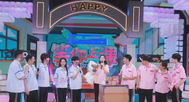 吴昕|离开《快乐大本营》后,吴昕迎来“新综艺”,搭档大张伟、吴克群