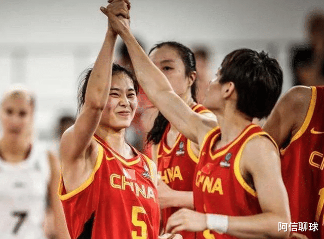 姚明|女版姚明终于来了，身高接近2米28，郑薇新教练也喜出望外