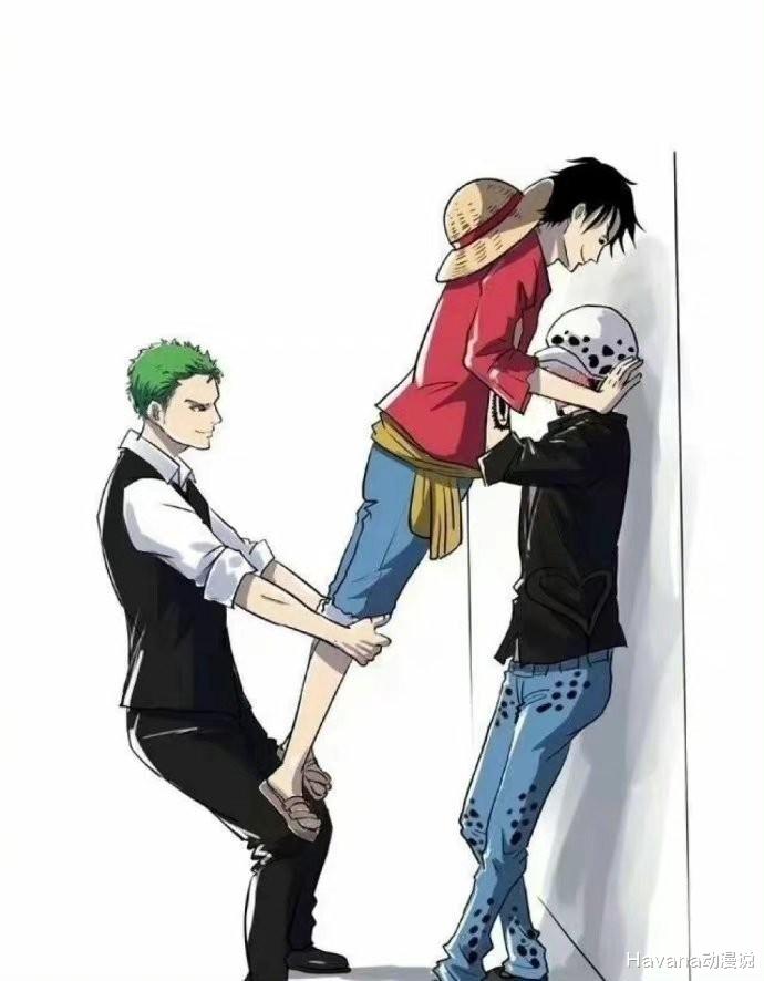 路飞|《海贼王》版花式壁咚,路飞和索隆各种秀,骑马咚和腰马咚太抢眼