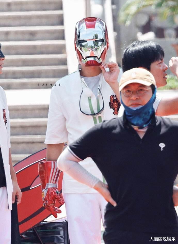 王思佳|30岁的黄景瑜突发疾病！录制《极限挑战》险晕倒，已紧急送医抢救