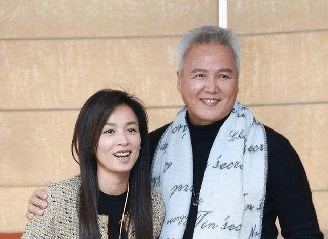 霍思燕|9次试管、高龄拼4胎、换风水房子，这8位女星为怀孕，吃尽苦头