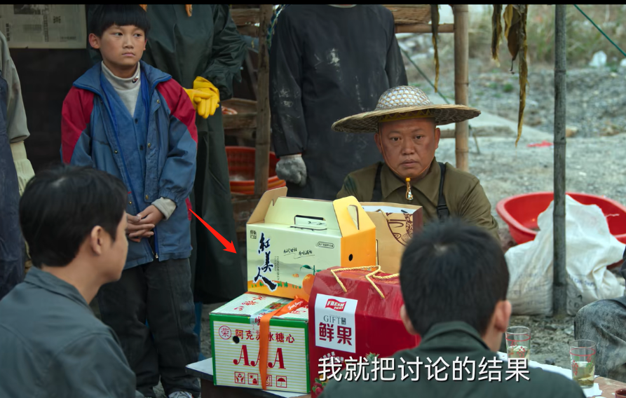 野蛮生长|论植入,谁有《风吹半夏》这么肆无忌惮?遍地广告却没人反感