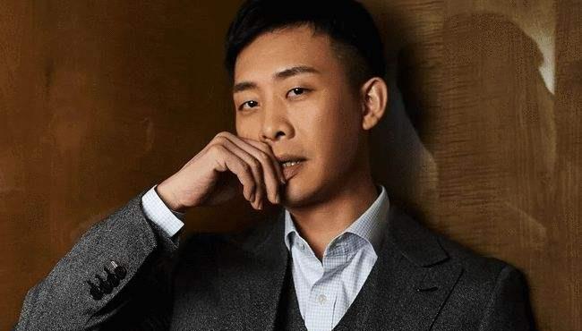 张译|出道22年终于拿影帝，娶二婚带娃妻子，张译实至名归