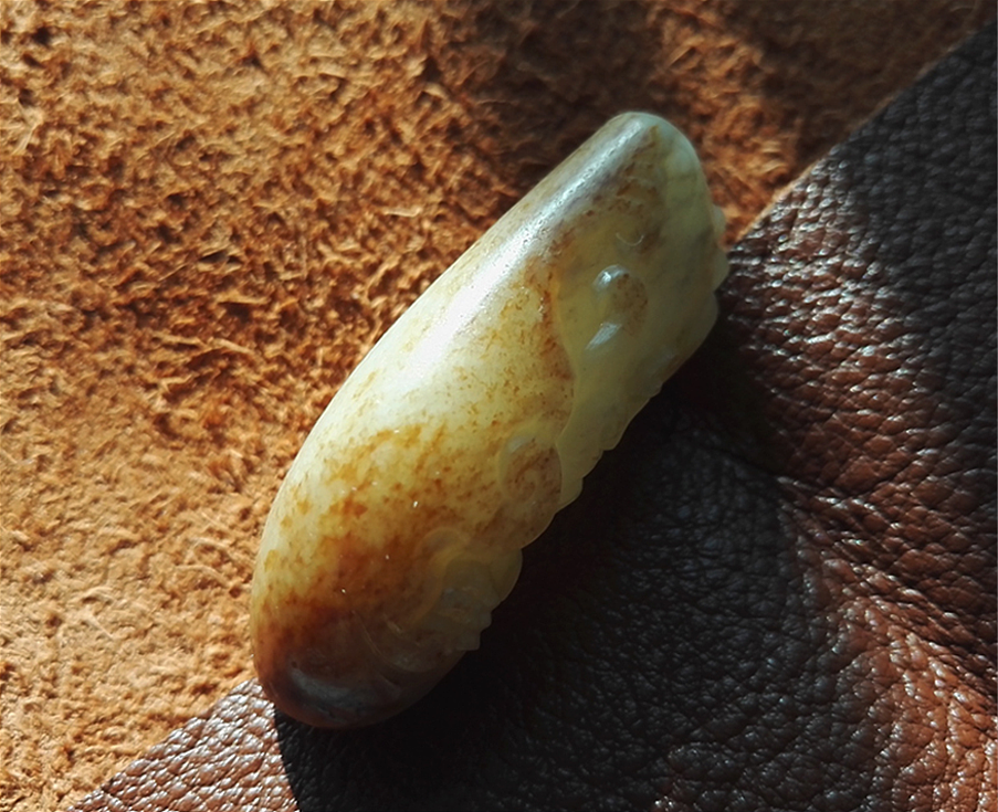 |和田玉籽料的皮色特征