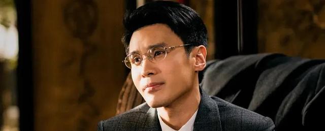 许半夏|《风吹半夏》看到许半夏被关进看守所，才知道裘毕正的卑鄙无耻