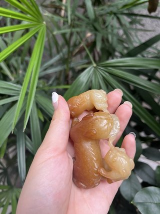 玉雕|清 和田玉 三狮戏绣球 摆件