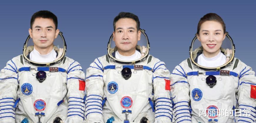 在太空中生活,女航天员怎样克服生理问题?航天女英雄牺牲很大