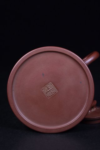 版画|回流：晚清钟式老紫砂壶。