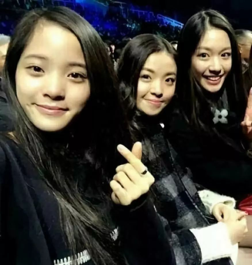 欧阳娜娜|撕了4年,突然上演世纪大复合?