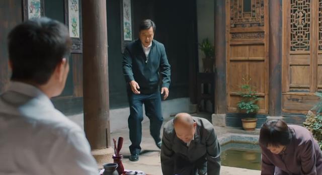 巩俐|同是出演“秋菊”，对比巩俐李宇春赵丽颖的演技扮相，差距太大了