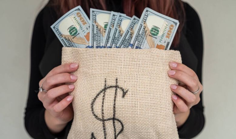 北上广|月薪两三万的人，都是干啥的？