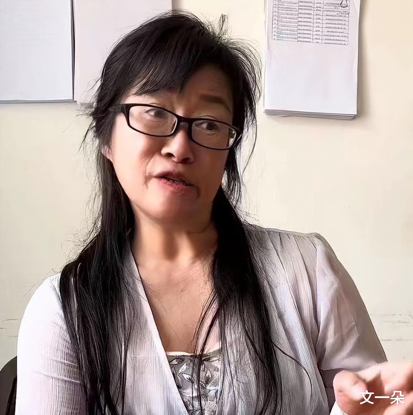 余秀华|余秀华头婚遭嫌弃分房睡,二婚嫁给小14岁鲜肉,她在追求什么?