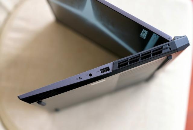 游戏本|联想拯救者Y9000P游戏本，搭载众多热切亮点，2022首发16英寸电脑