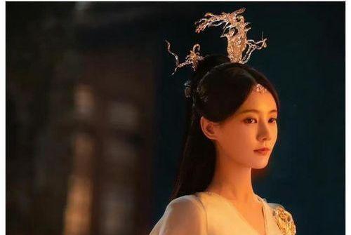 苍兰诀|《苍兰诀》番外篇，小兰花怀孕生活甜蜜，朔风剑被用来砍柴切菜