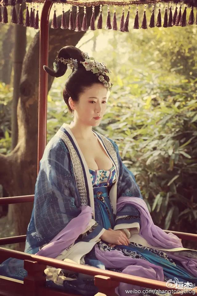 章子怡|中戏96班7朵金花今何在？章子怡后力不足、袁泉中年翻红…