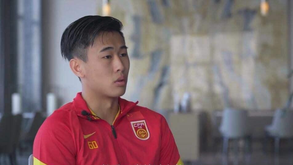 国足|18点！国足尊严战，李霄鹏或大胆变阵，6归化+4小将，CCTV5直播