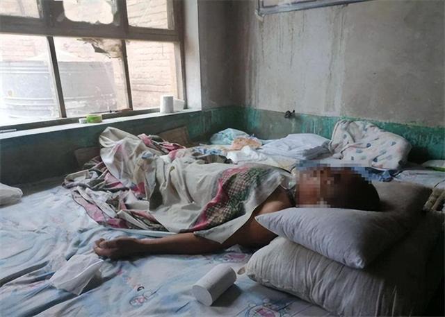 广东瘫痪男子8天都没人管,妻女故意去朋友家睡觉,结果致丈夫饿死