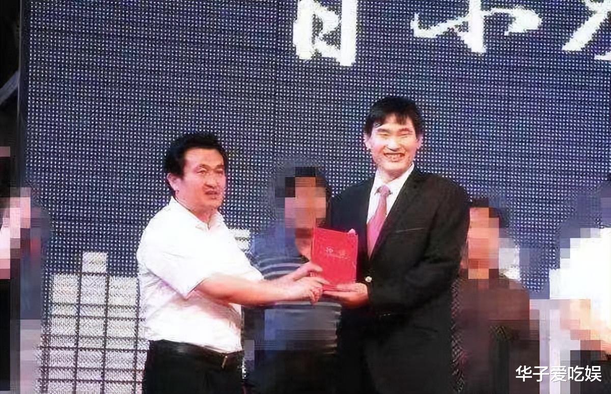 赵本山|北京大学教授犀利点评朱之文：他在步赵本山后尘，损害了山东形象