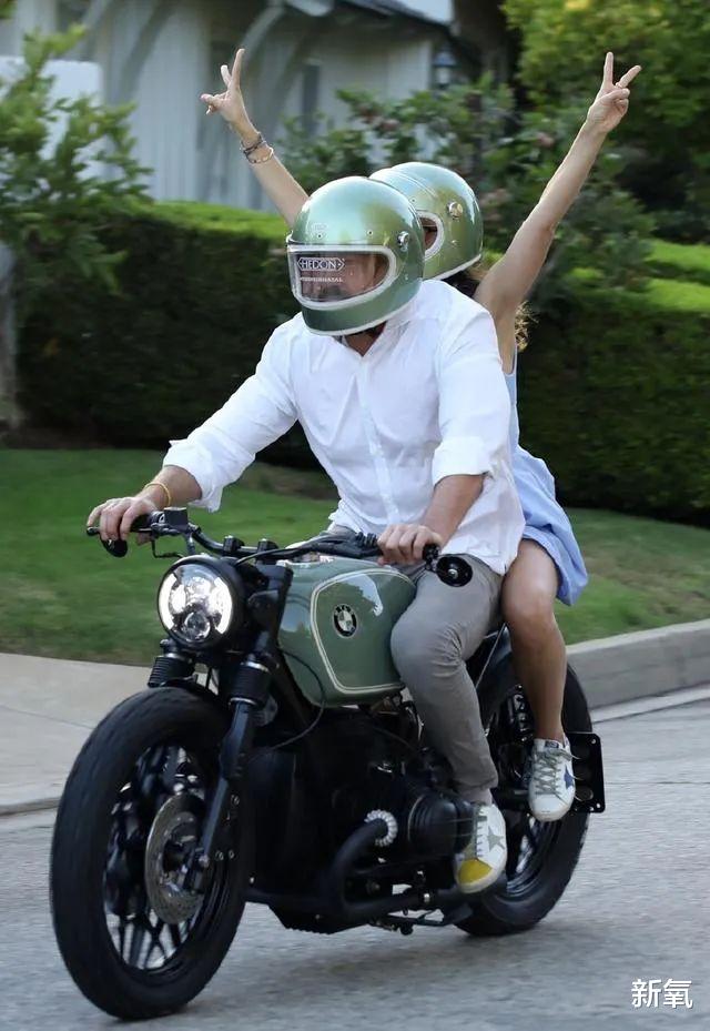 写真|又一对巨星20年后世纪大复合！比大S锋菲恋都抓马…