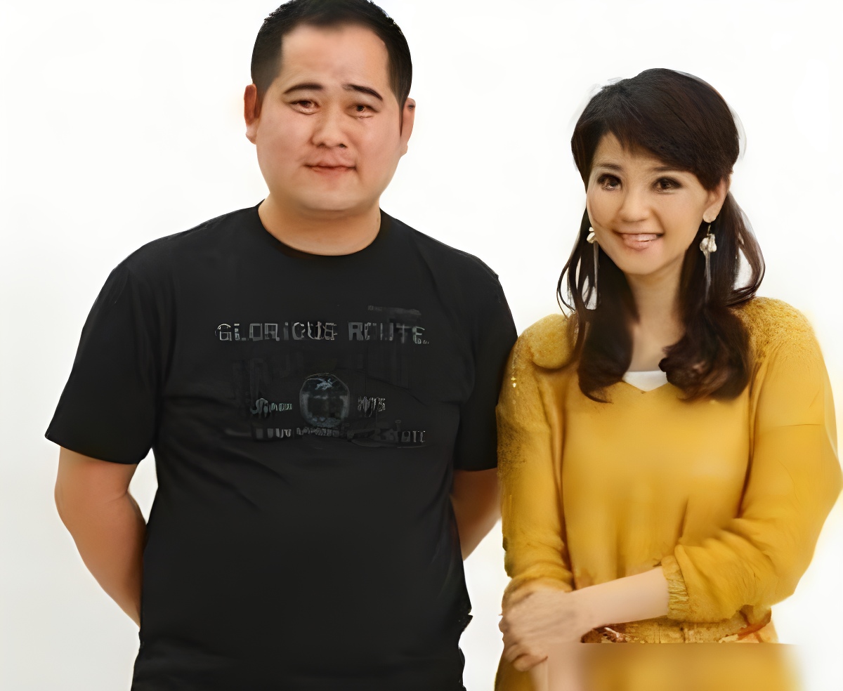 方琼|程成借方琼浴室洗澡，方琼说不能让老公知道，结果老公还是知道了