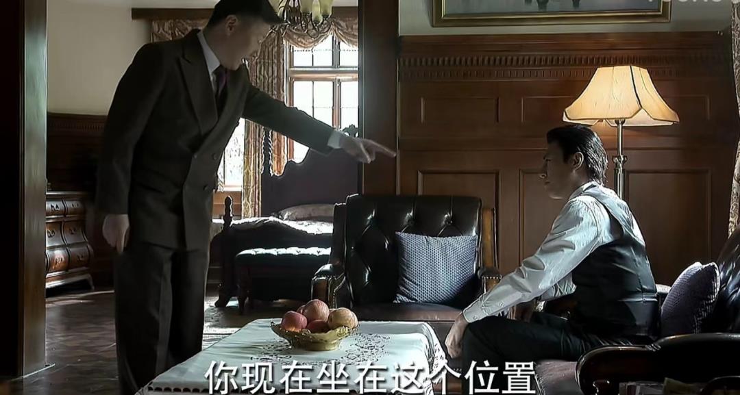 伪装者|看了《伪装者》原著才发现：明家最“阴”的人不是明楼，而是明堂