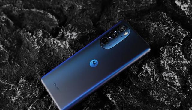 摩托罗拉|摩托罗拉edgeX40定档,后置2亿像素+5500mAh电池,红米又有劲敌