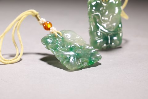 翡翠|翡翠荷塘清趣牌一对