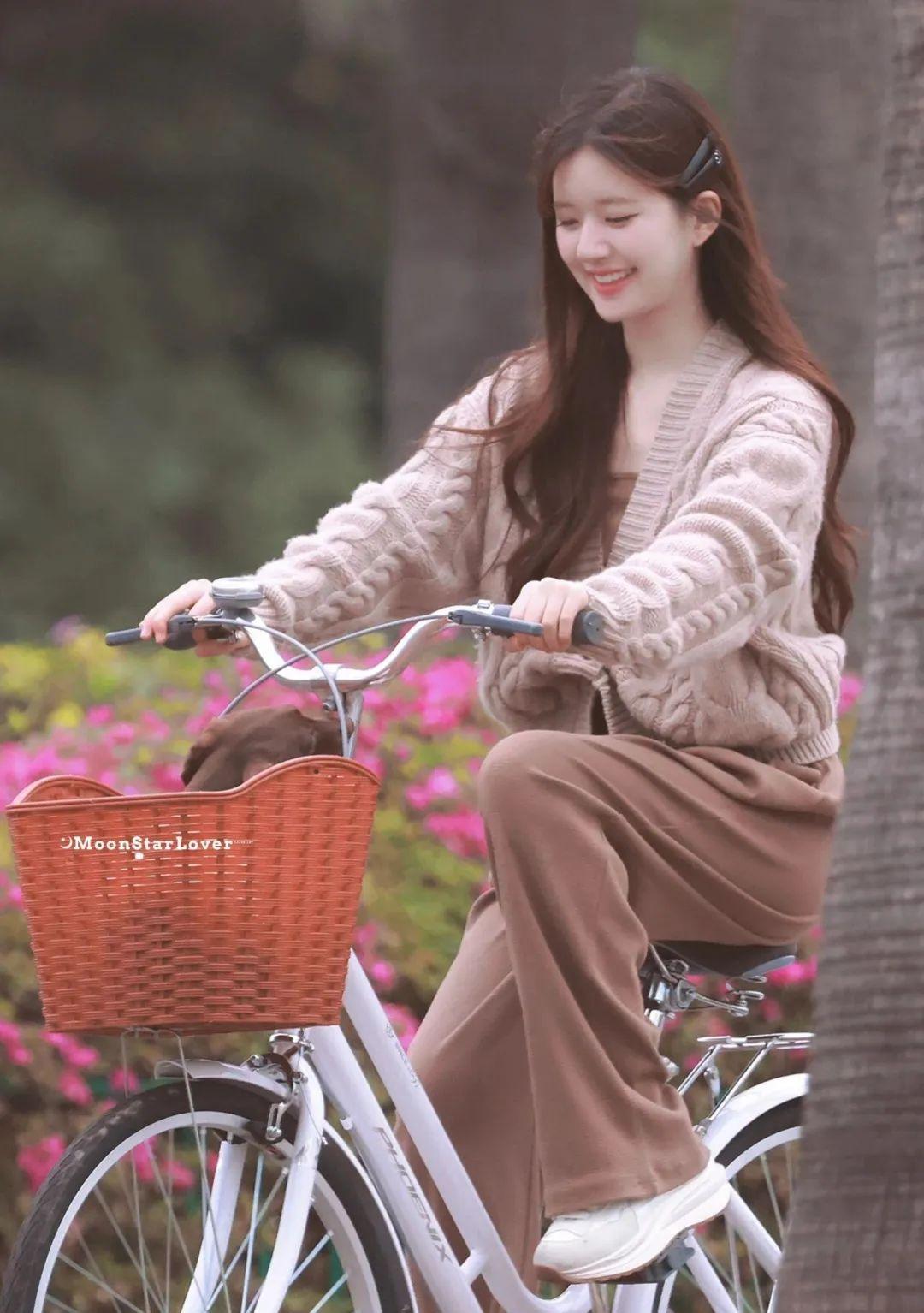 燃脂 被春晚上的赵丽颖惊艳了!她现在变化好大啊!