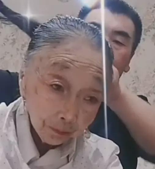 网传李玉成正筹备婚礼,女方是相识多年粉丝,网友:忘恩负义