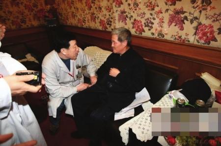 大鹏|从唱歌被骗钱，到半个娱乐圈给他配戏，大鹏背后究竟有什么人？