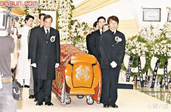 梅艳芳|“风华绝代”梅艳芳：葬礼上怪事连连，刘德华为何大发雷霆？