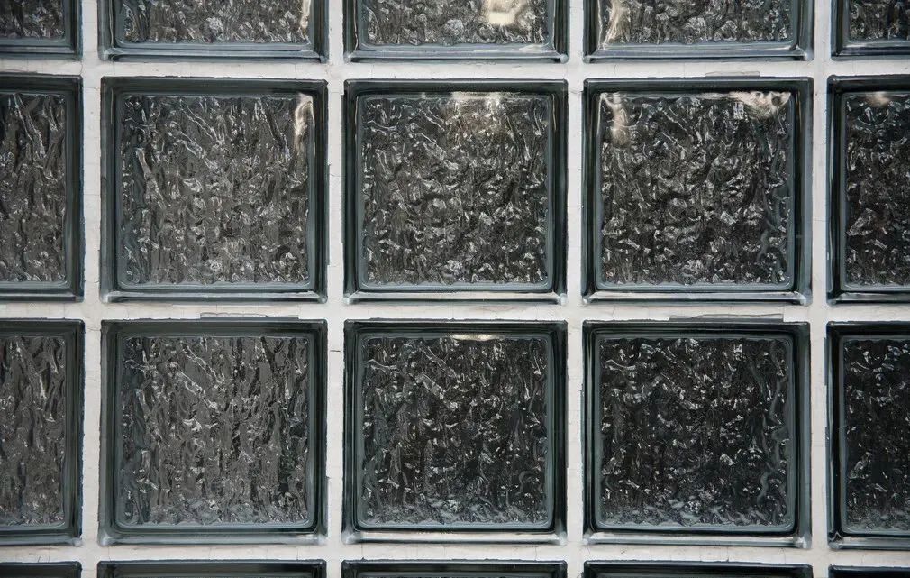 通透感不再是玻璃的专属,再装修用这种替代,多造型更美观更高级