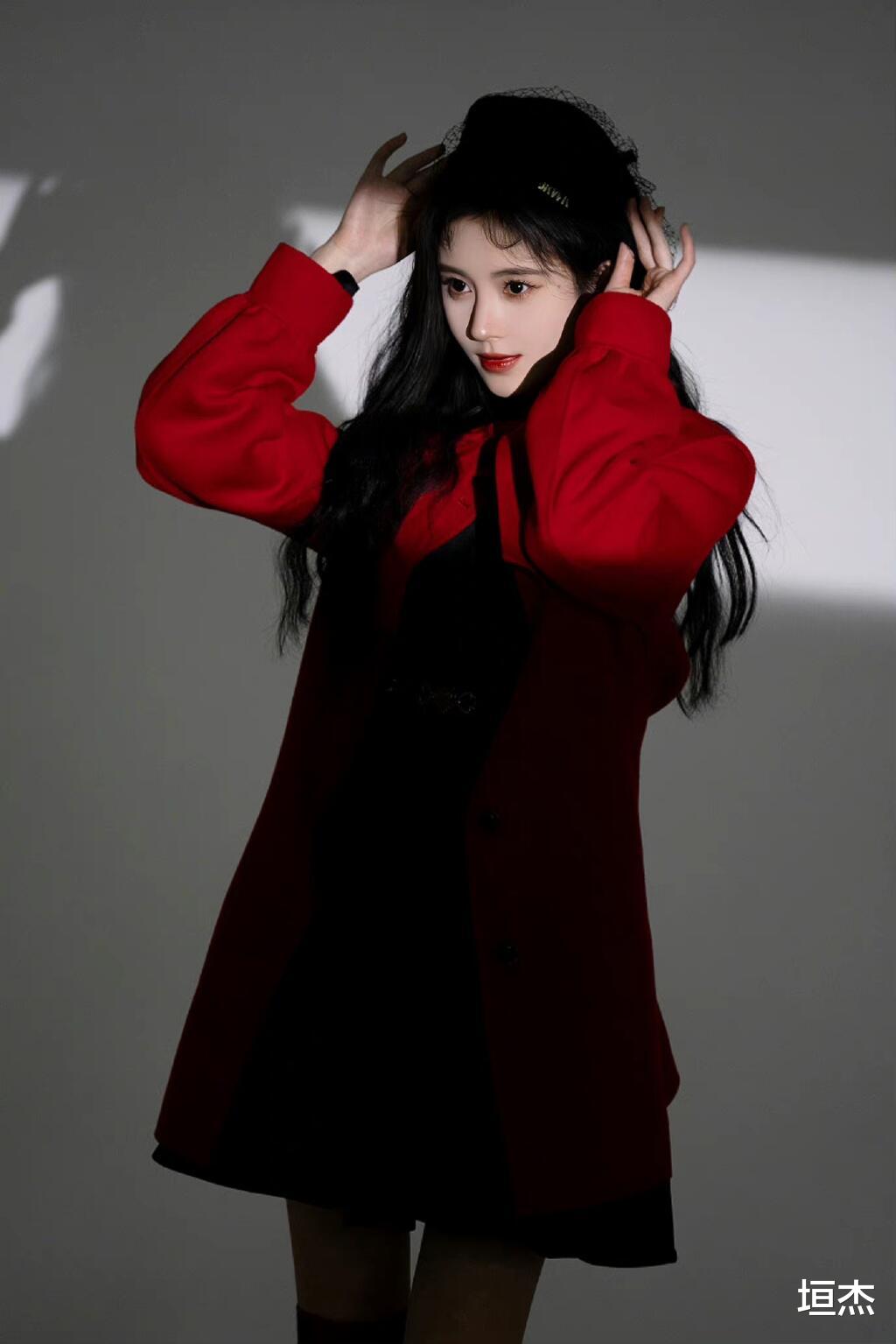 鞠婧祎|这才是天冷该有的穿搭！鞠婧祎的“叠穿”思路，真值得借鉴