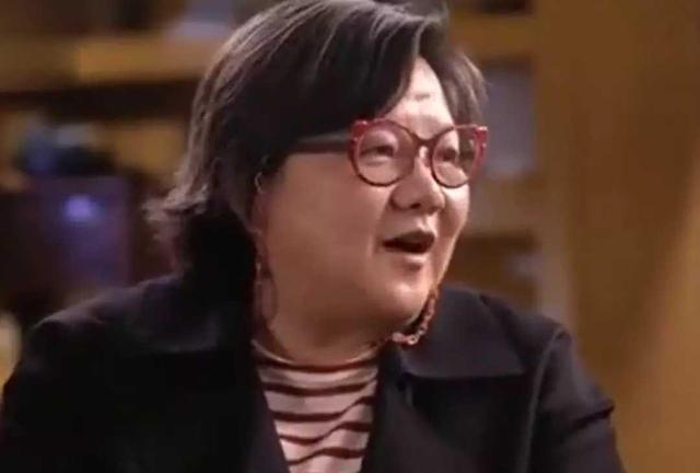 陈凯歌|陈凯歌前妻洪晃晒近照: 皱纹横生显苍老，前后共经历4段婚姻