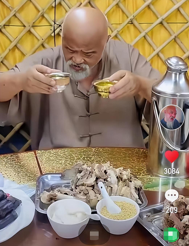 白百何|67岁李琦退休后在北京生活,衣着邋遢皱纹横生