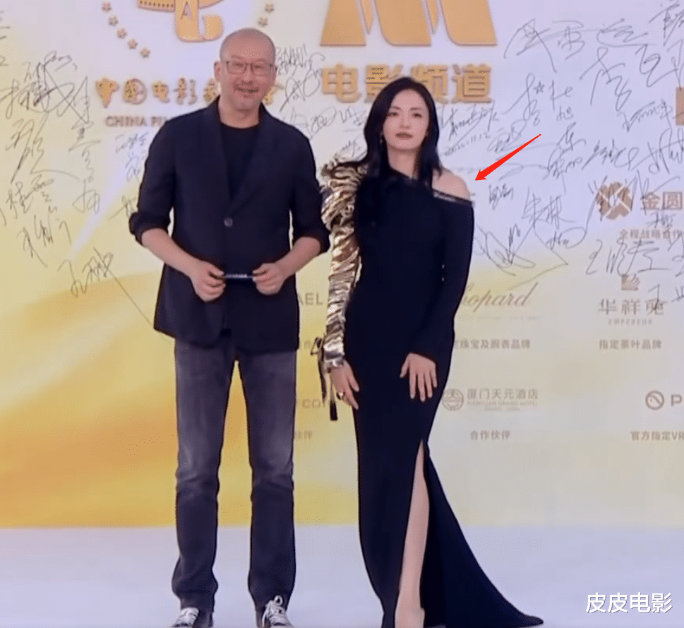 倪妮|齐溪哽咽,朱一龙捂脸,金鸡奖明星表情失控,千娇百媚,真好看