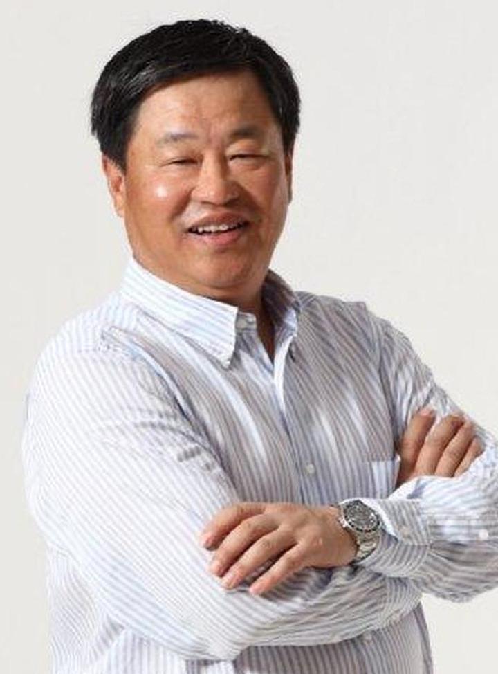 中化董事长宁高宁退休,院士弟弟撰文刷爆朋友圈,兄弟三人履历看呆网友