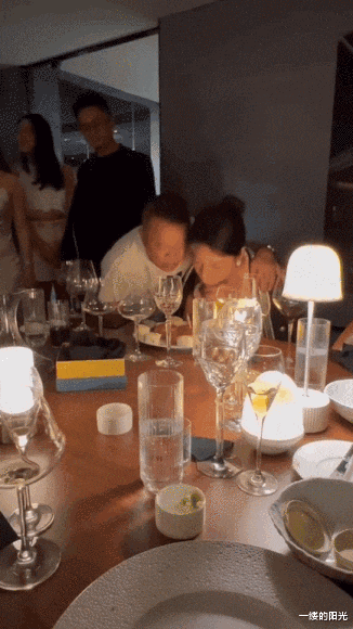 曾志伟|曾志伟强吻马来西亚女网红！？视频曝光原来如此！