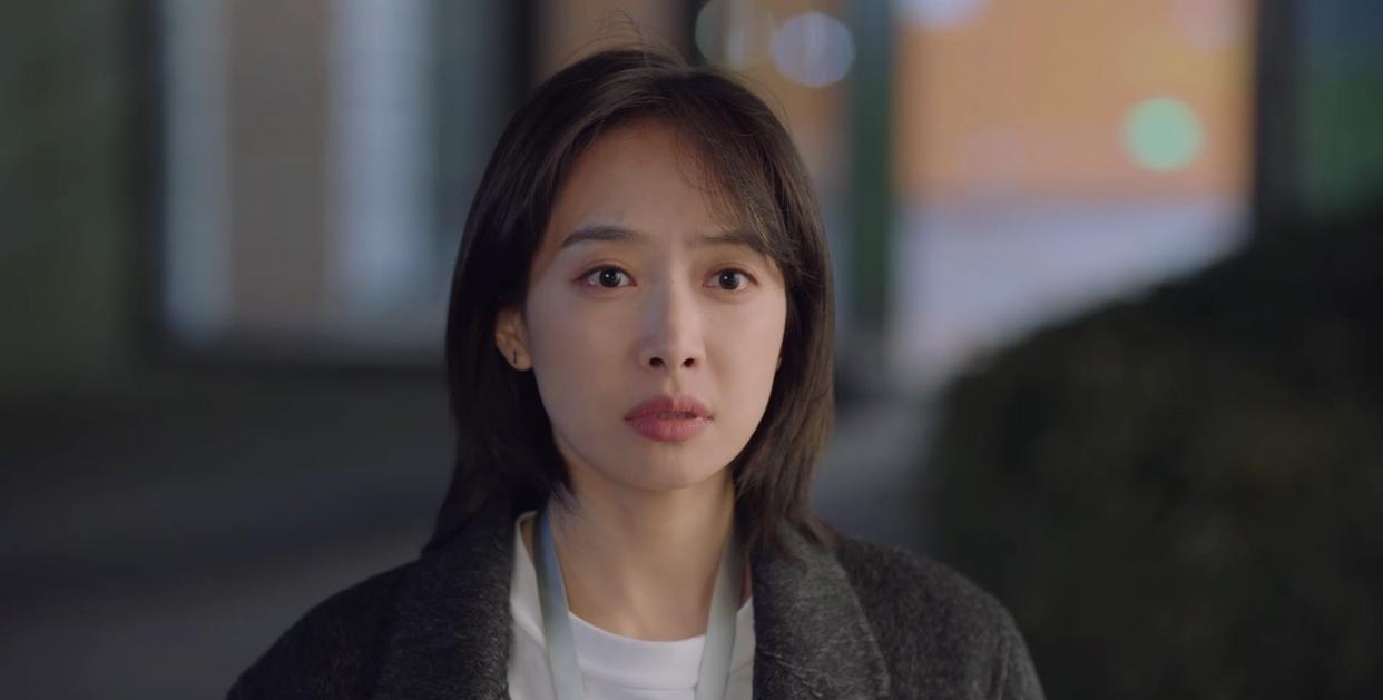 谁都知道我爱你|《谁都知道我爱你》难怪没啥热度，剧情之外，女主角演技也有问题