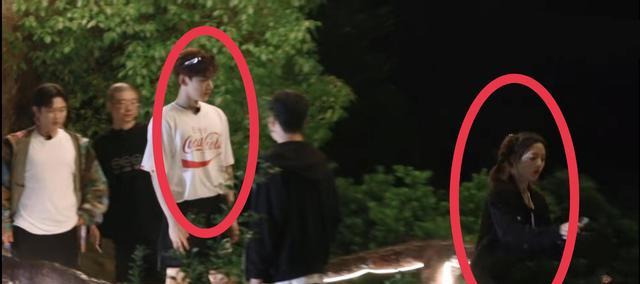 白敬亭|圆鱼洲：白敬亭杨超越撒糖，牵手搂腰摸头杀，细节甜度超标！