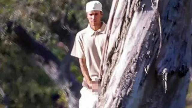 贾斯汀·比伯|素质堪忧！比伯高尔夫球场随地小便不洗手，曾在雪地尿出名字缩写