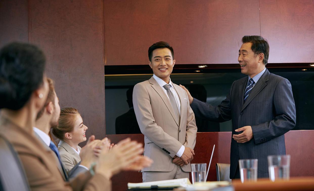 教师|如何管理能力比你强的下属？两个方法帮你搞定！