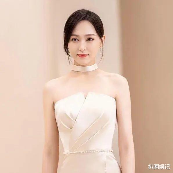 刘诗诗|刘诗诗和李现有合作的机会,两人先接了合体杂志试水!